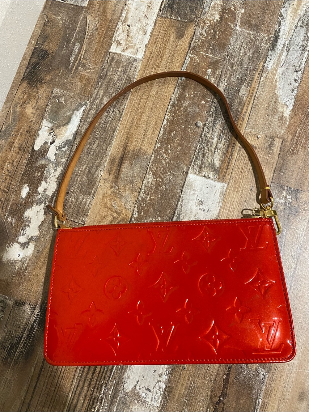 Louis Vuitton Red Vernis Monogram Pochette Shoulder Clutch